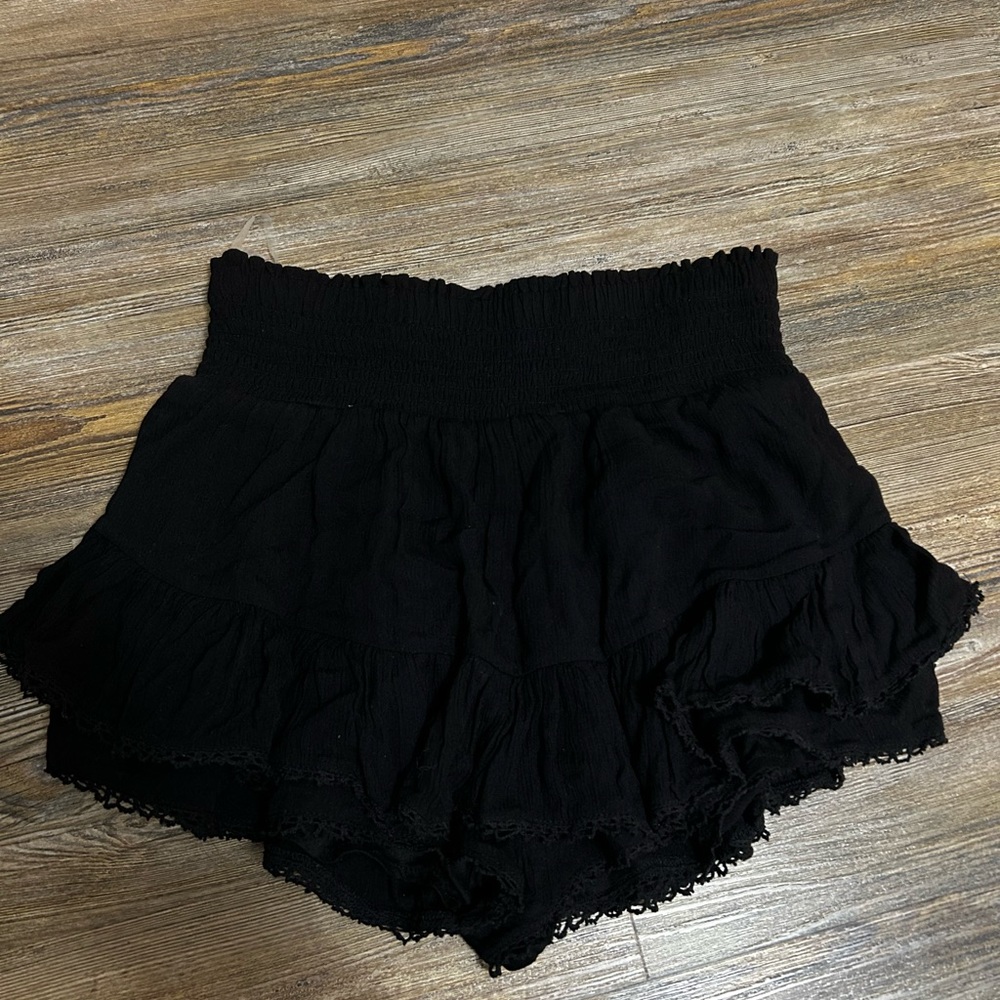 Black Skort